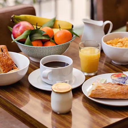 Hotell De La Comete Paris