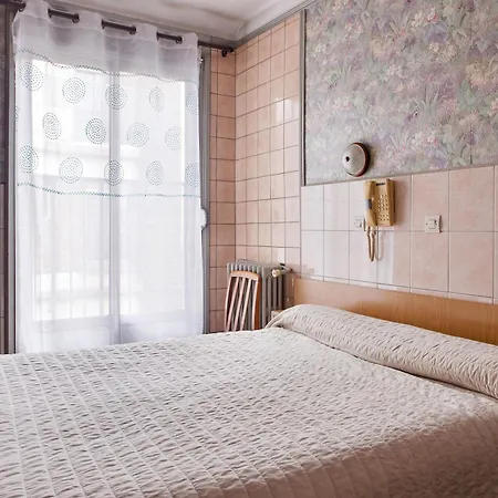 De La Comete * Paris