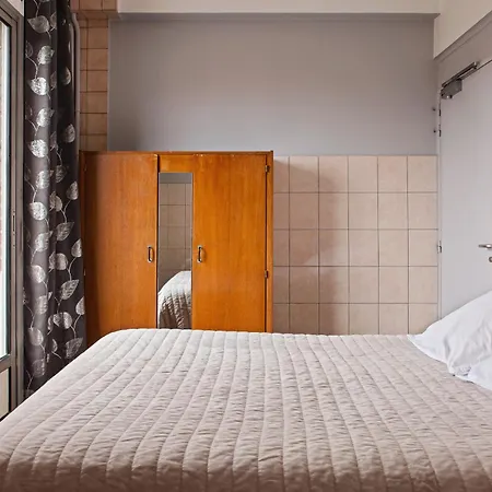 De La Comete * パリ