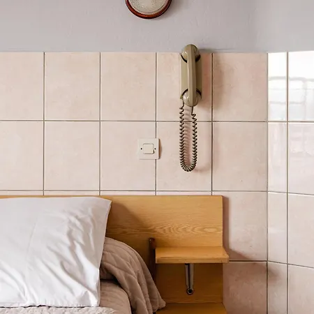 De La Comete Hotel 2*