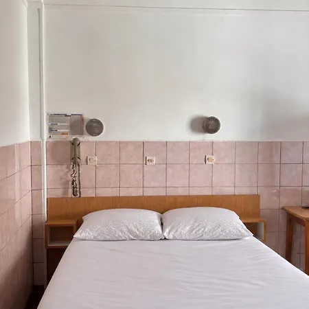 Hotel De La Comète Parigi