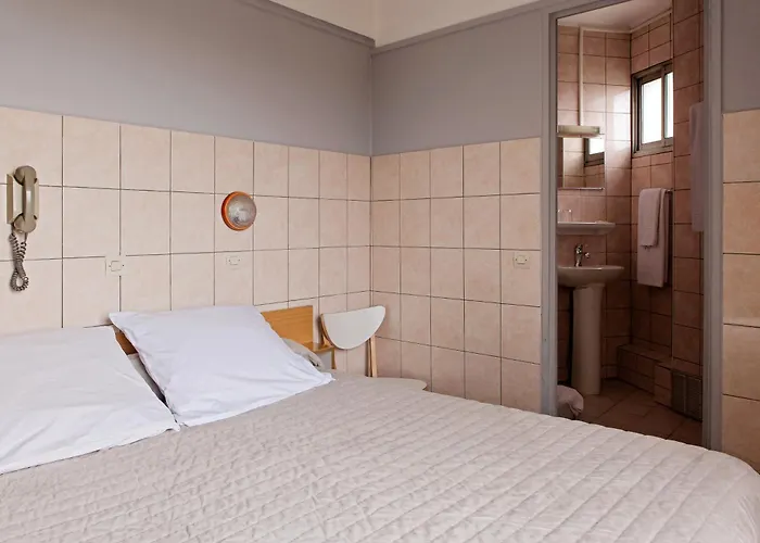 Hotel De La Comete Paris